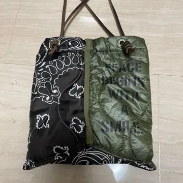 마니풀리 스카프 패턴 백