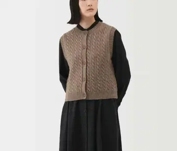 무인양품 안데스 울을 사용한 베스트