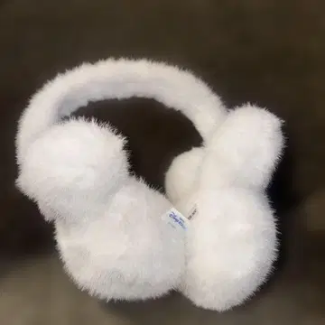 디즈니 화이트 퍼 귀마개 이어머프