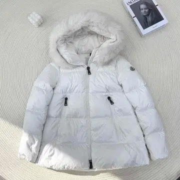 MONCLER 화이트 다운 자켓 사이즈 0
