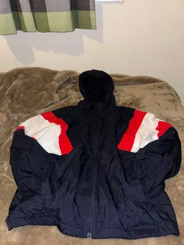 나일론 자켓 후드 부착 네이비 빨간색 화이트