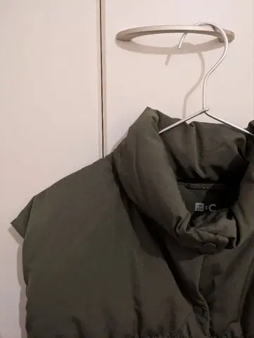 UNIQLO C 카키 2024aw XXL 다운 베스트