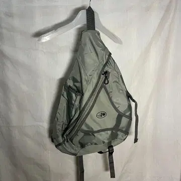 niceghostclub 그레이 슬링 백 포켓 부착