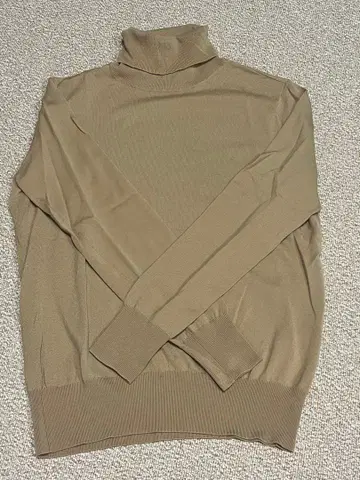 R 온워드 카시야마 터틀넥 스웨터 사이즈 38 브라운
