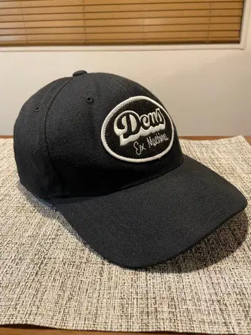 Deus Ex Machina 블랙 캡 데우스 엑스 마키나