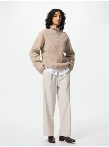 유니클로 턱 와이드 팬츠 S