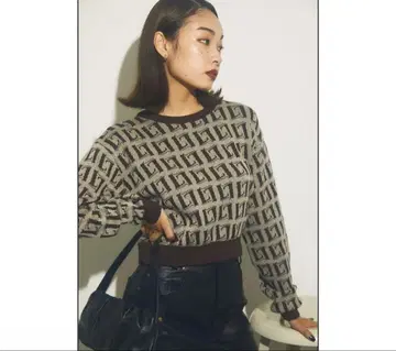 완판템 LAGUA GEM 모노그램 니트 브라운 F 새상품급