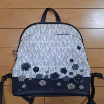 [ 새상품급 ] MICHAEL KORS 백팩