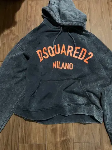 새상품급 DSQUARED2 후드티 M