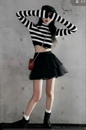 Darich 데미지 보더 숏 리브 니트