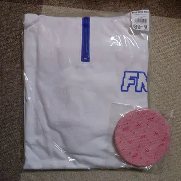 [ 미개봉 ] FANTASTICS 하프 지퍼 맨투맨 카이로 케이스 2