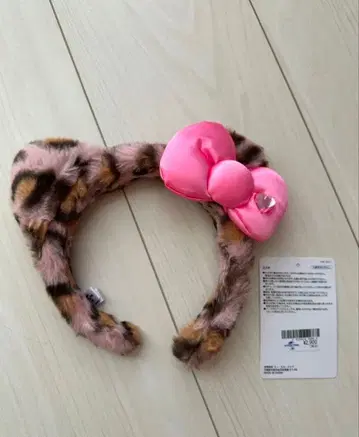 USJ 유니버셜 키티 레오파드 무늬 퍼 핑크 리본 머리띠