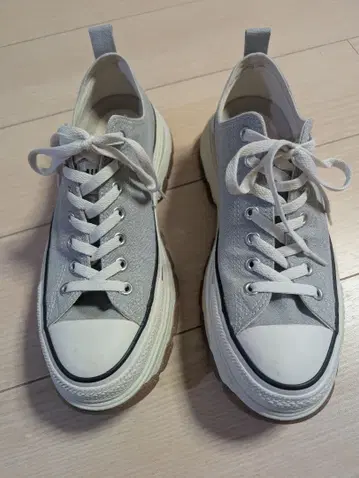 컨버스 그레이 통굽 스니커즈 트랙 웨이브