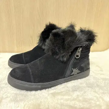 [ 새상품 미사용 ] ANNA SUI 퍼 달린 블랙 스웨이드 부츠