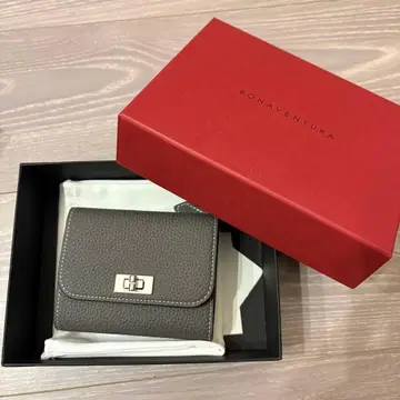 미사용 새상품 보나벤츄라 베아트리체 트리폴드 3단 폴더형 지갑 그레이