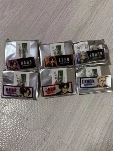 진격의 거인 새로 그린 싸움 이후 ver. 트레이딩 아크릴 명찰