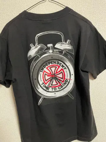 INDEPENDENT 알람 시계 T셔츠 블랙