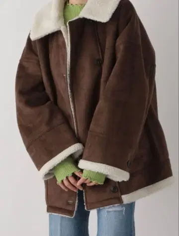 LOWRYS FARM 리버서블 무스탕 코트