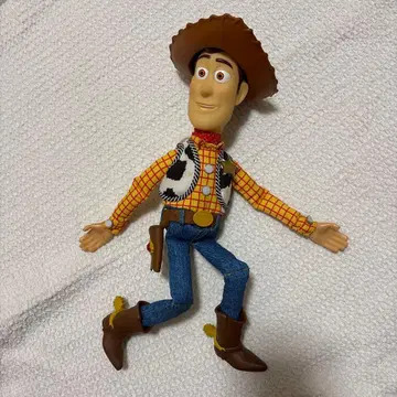 우디 피규어