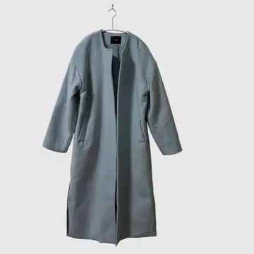 BASEMENT online 사이드 슬릿 노카라 코트 블루