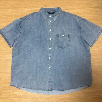 라이트 블루 데님풍 반팔 셔츠