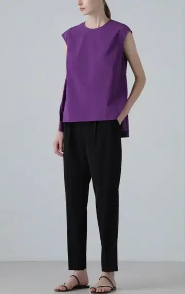 미사용 새상품 택 포함 ADORE 어도어 팬츠 블랙 36