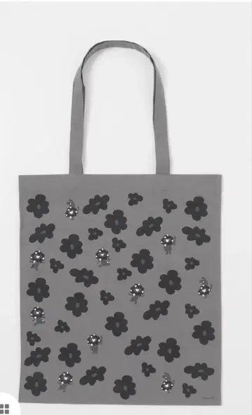 어반 리서치 미야쿠미야쿠 백