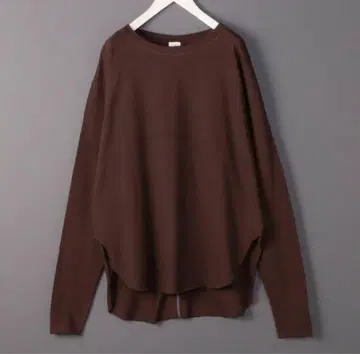 6(로쿠) 뷰티 앤 유스 브라운 긴팔 T셔츠