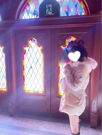 MICHEAL KORS 후드 부착 화이트 다운 자켓