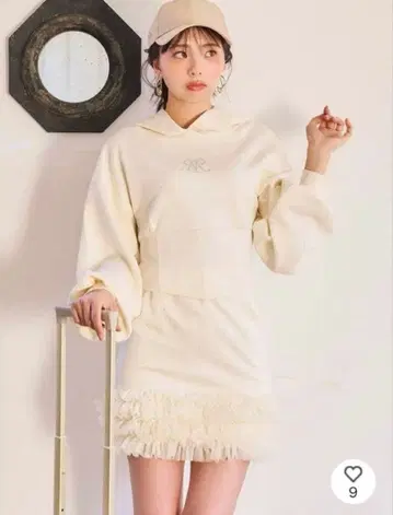 로얄 파티 허리 쉐이프 큐빅 셋업