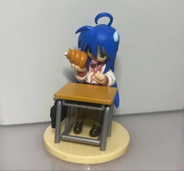 러키스타 러키스타 비넷 이즈미 코나타 피규어 초코 크로와상