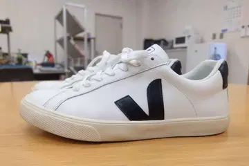 고품질 VEJA ESPLAR 스니커즈 25 화이트