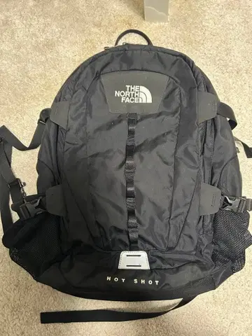 THE NORTH FACE HOT SHOT 블랙 백팩