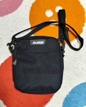 XLARGE 숄더백