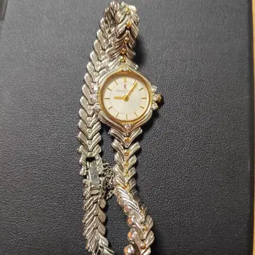 로베르타 디 카메리노 이탈리아 손목시계 다이아몬드 8P 빈티지