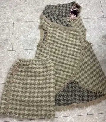 새상품급 POTECHINO 포테치노 체크 무늬 판초와 스커트 세트