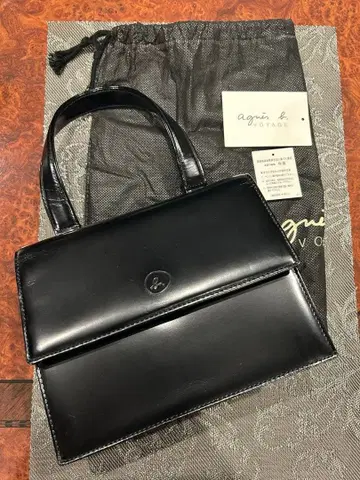 새상품 미사용 agnes b. VOYAGE 블랙 핸드백 관혼상제