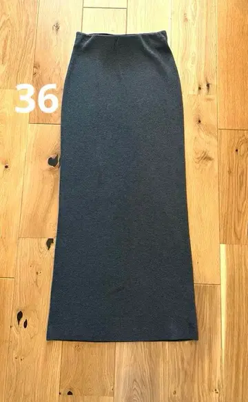 카베사 로쏘 밀라노 리브 펜슬 니트 스커트 36