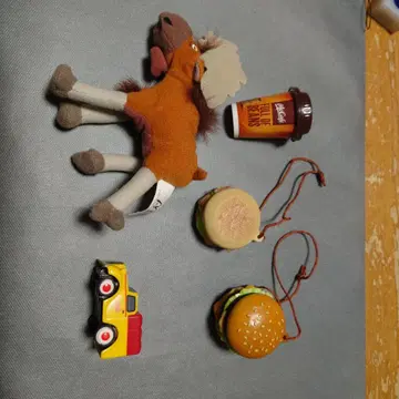 캐릭터 굿즈 스트랩 세트