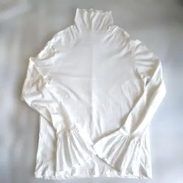 [ 1회 단시간 착용 ] 쉬폰 커프스 터틀넥 TEE