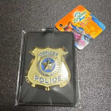 주토피아2 경찰 배지풍 패스 케이스