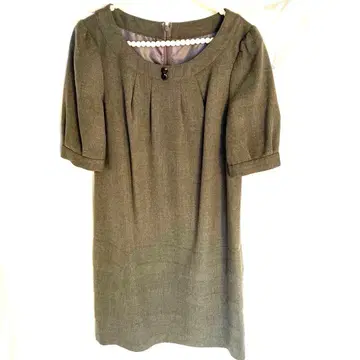 그레이 반팔 무릎 기장 엘레강트 원피스