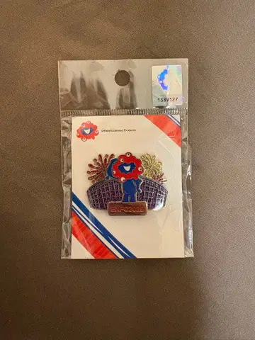 대지붕 반지 핀 배지