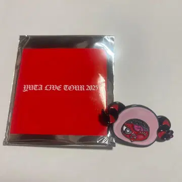 YUTA PERSONA 핀 배지 Uta