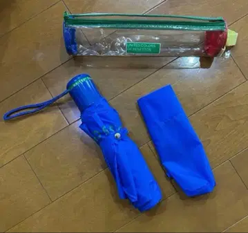 베네통 접이식 우산 파랑