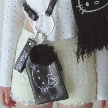 페리큐어 키티 charm pouch shoulder 블랙