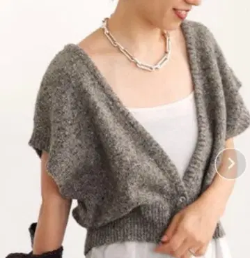 [ 새상품급 ] PLAGE 니트 베스트 V넥