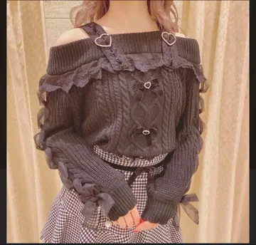 LIZLISA 레이스업 슬리브 오프숄더 니트 스웨터 블랙