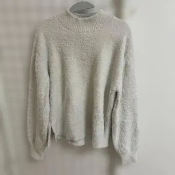 포근포근 하이넥 스웨터
