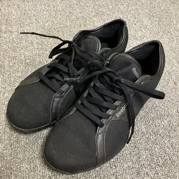 리복 이지톤 23.5cm